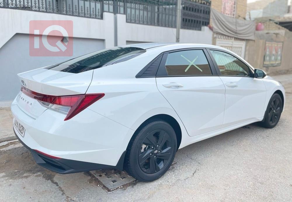 هیوندای ئەلەنترا